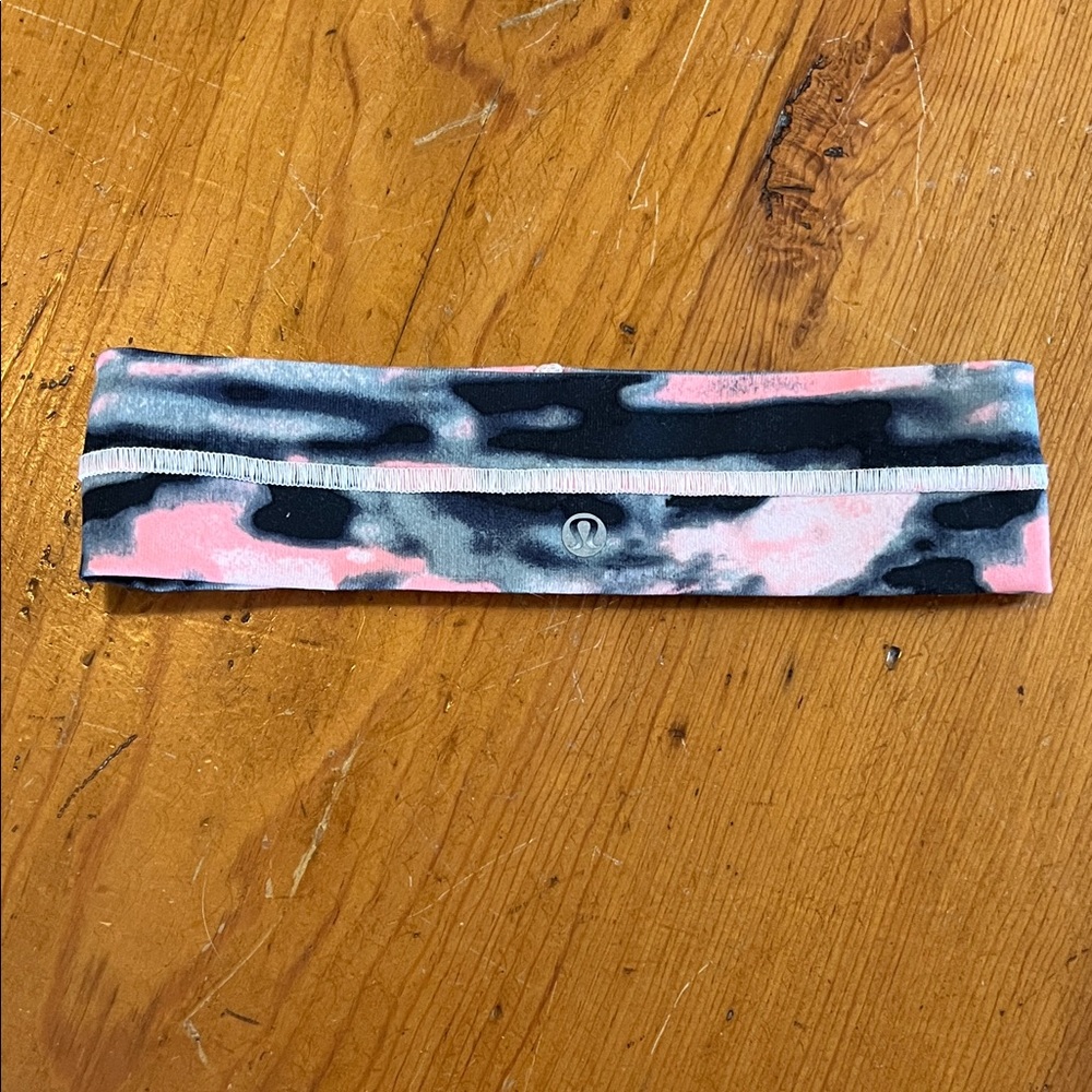 Lululemon Athletica Pink Black Gray Camouflage Headband